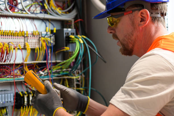 Best Local Electrician Companies  in Conway, FL